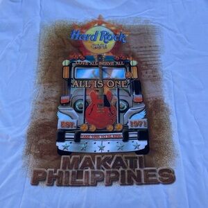 Hard Rock Makati Philippines Short Sleeve T Shirt in Size XL.